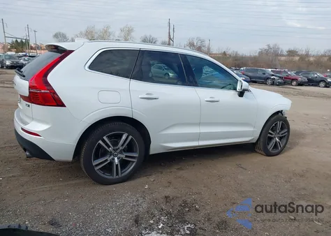 2021 Volvo Xc60 T5 Momentum z USA, uszkodzony, nr VIN YV4102RK4M1681734